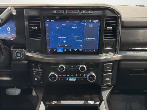 Used 2024 Ford F350 Lariat w/ FX4 Off-Road Package image 18