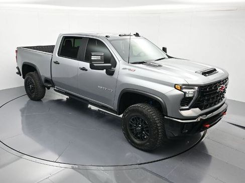 New 2026 Chevrolet Silverado 2500 ZR2 image 36