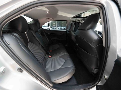 Used 2021 Toyota Camry SE image 24