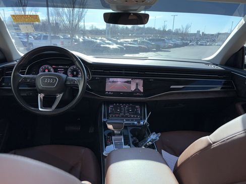 Used 2019 Audi Q8 Premium Plus w/ Premium Plus image 29