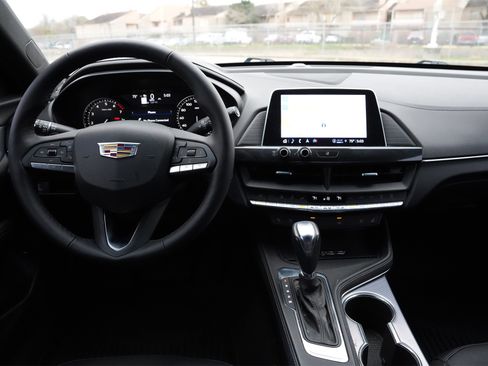 Certified 2022 Cadillac CT4 Premium Luxury image 9