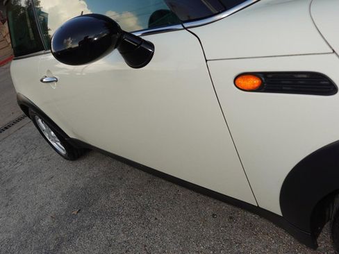 Used 2006 MINI Cooper Hardtop image 10