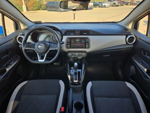 Used 2021 Nissan Versa SV image 13