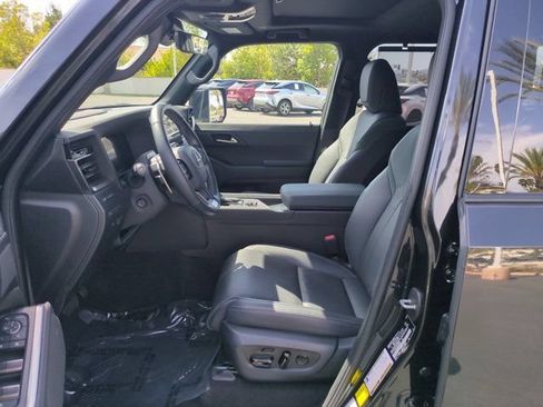Used 2024 Lexus GX 550 AWD/4WD image 11