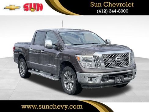 Used 2018 Nissan Titan SL w/ Chrome Package image 1