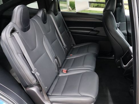 Used 2022 Tesla Model X AWD/4WD image 12