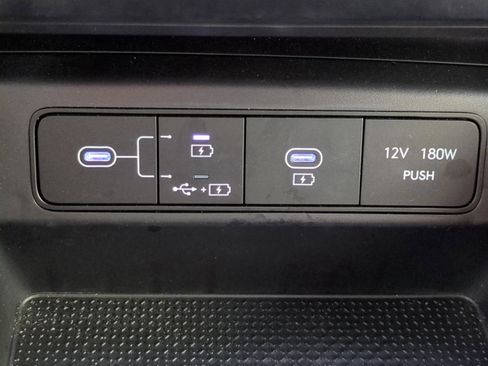 Certified 2025 Hyundai Tucson SE image 20