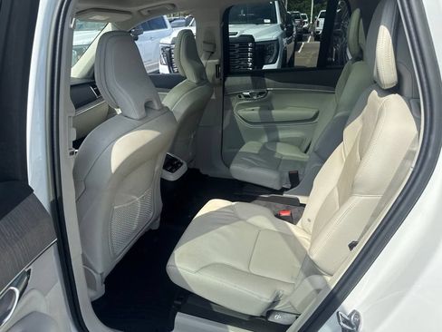 Used 2023 Volvo XC90 B6 Plus w/ Protection Package Premier AWD/4WD image 18