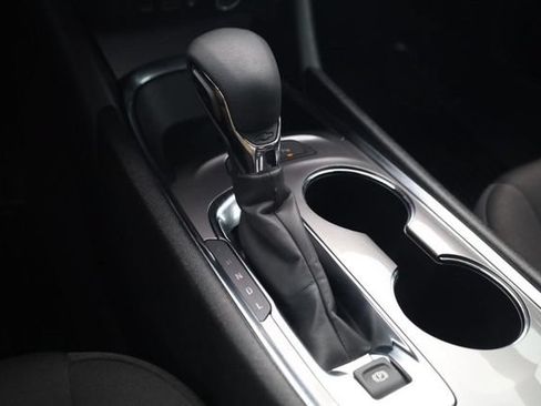 Used 2024 Chevrolet Malibu LT FWD image 17