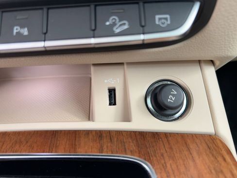 Used 2024 Audi Q5 e Premium Plus image 19