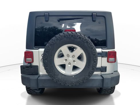 Used 2012 Jeep Wrangler Sport AWD/4WD image 7