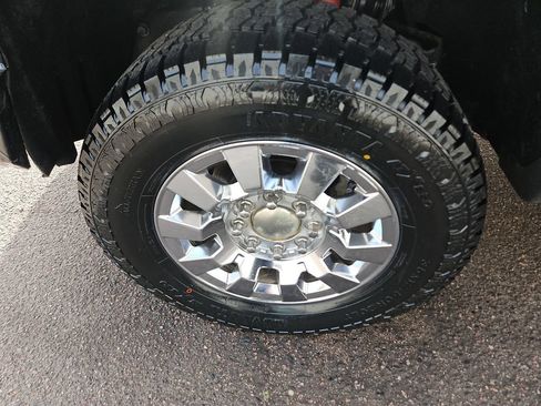 Used 2018 GMC Sierra 2500 Denali w/ Duramax Plus Package AWD/4WD image 28