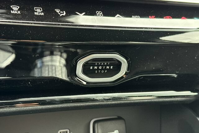 New 2026 Jeep Grand Cherokee L 4WD image 21