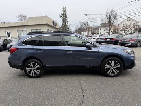 Used 2018 Subaru Outback 2.5i Limited image 10