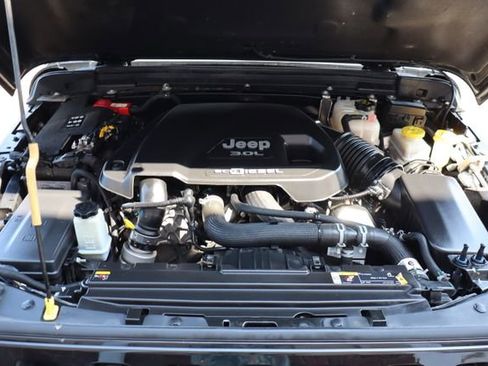 Used 2021 Jeep Wrangler Unlimited Rubicon AWD/4WD image 57