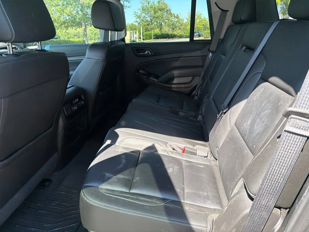 Used 2019 Chevrolet Tahoe LT w/ Luxury Package AWD/4WD image 10