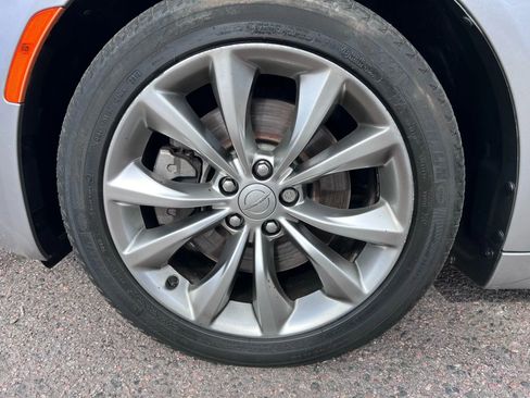 Used 2015 Chrysler 200 S image 10