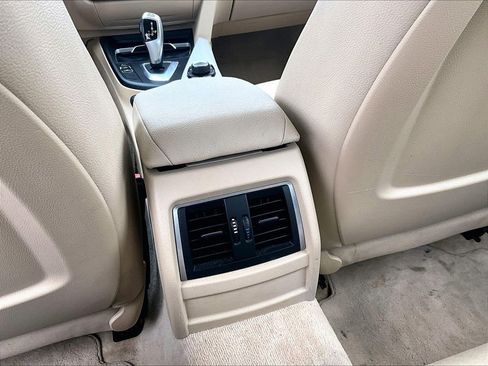 Used 2016 BMW 320i xDrive Sedan image 29