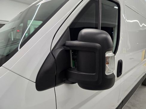 Used 2025 RAM ProMaster 2500 w/ Convenience Group FWD image 10