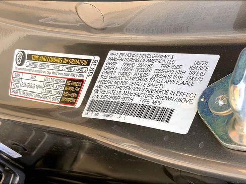 Used 2024 Acura RDX SH-AWD image 70