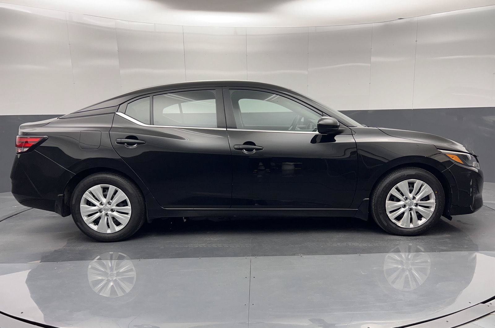 Used 2024 Nissan Sentra S FWD image 8