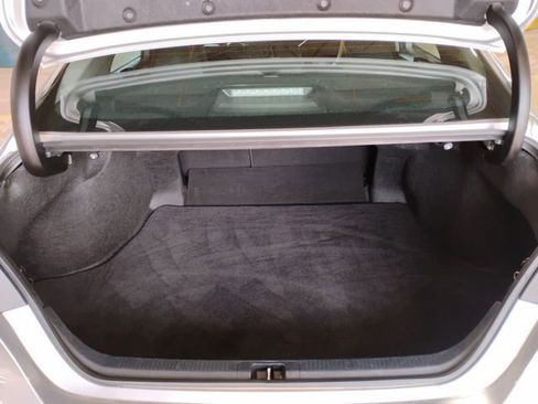Used 2024 Toyota Camry SE image 12