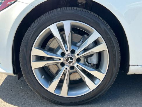 Used 2019 Mercedes-Benz C 300 4MATIC Sedan image 31
