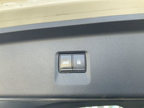 Used 2025 INFINITI QX60 Pure image 11