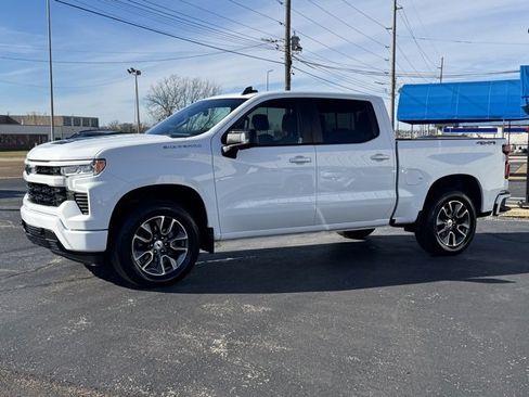 Used 2023 Chevrolet Silverado 1500 RST w/ Convenience Package II image 3