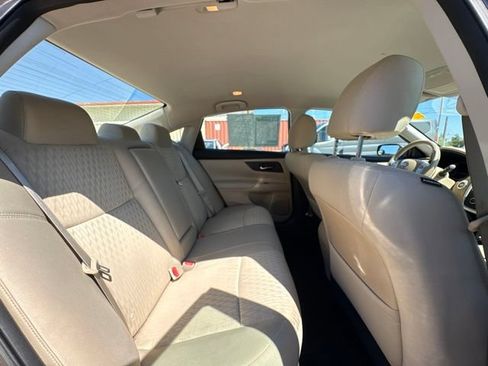 Used 2016 Nissan Altima 2.5 S w/ Power Driver Seat Package FWD image 16