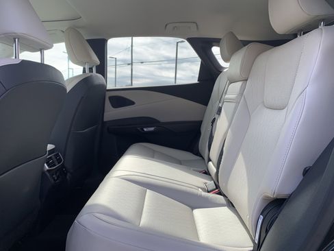 Certified 2024 Lexus RX 350h image 32