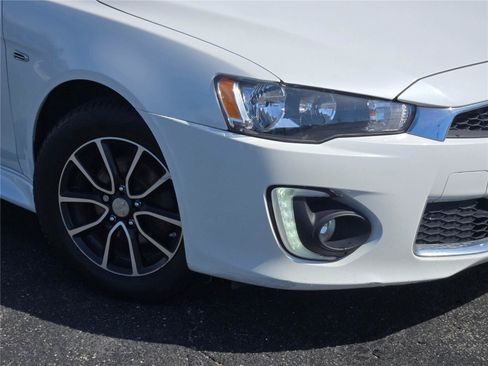 Used 2017 Mitsubishi Lancer ES FWD image 3