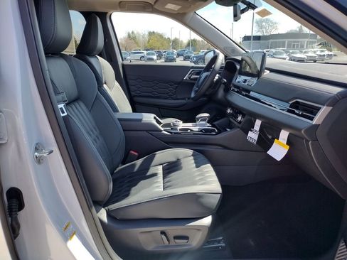New 2026 Mitsubishi Outlander SEL AWD/4WD image 12