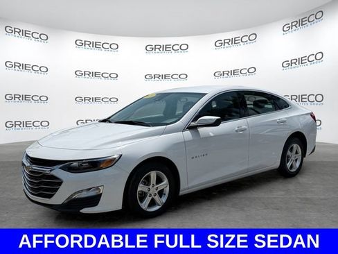 Used 2024 Chevrolet Malibu LT FWD image 3