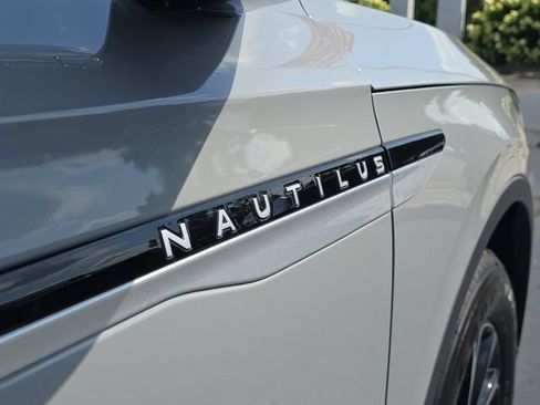 Certified 2026 Lincoln Nautilus Premier AWD/4WD image 30