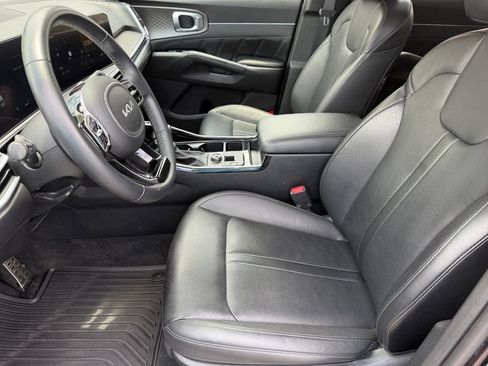 Used 2025 Kia Sorento SX FWD image 10