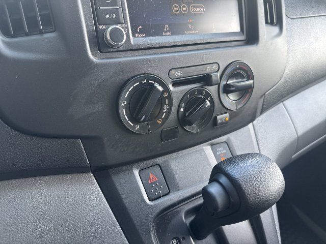 Used 2020 Nissan NV200 S FWD image 22