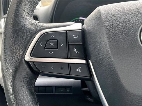 Certified 2022 Toyota Sienna XLE image 11