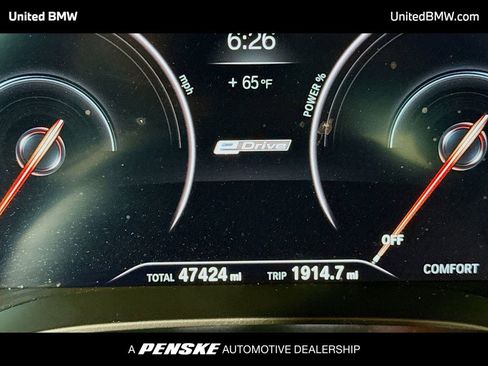 Used 2019 BMW 530e w/ Premium Package image 7