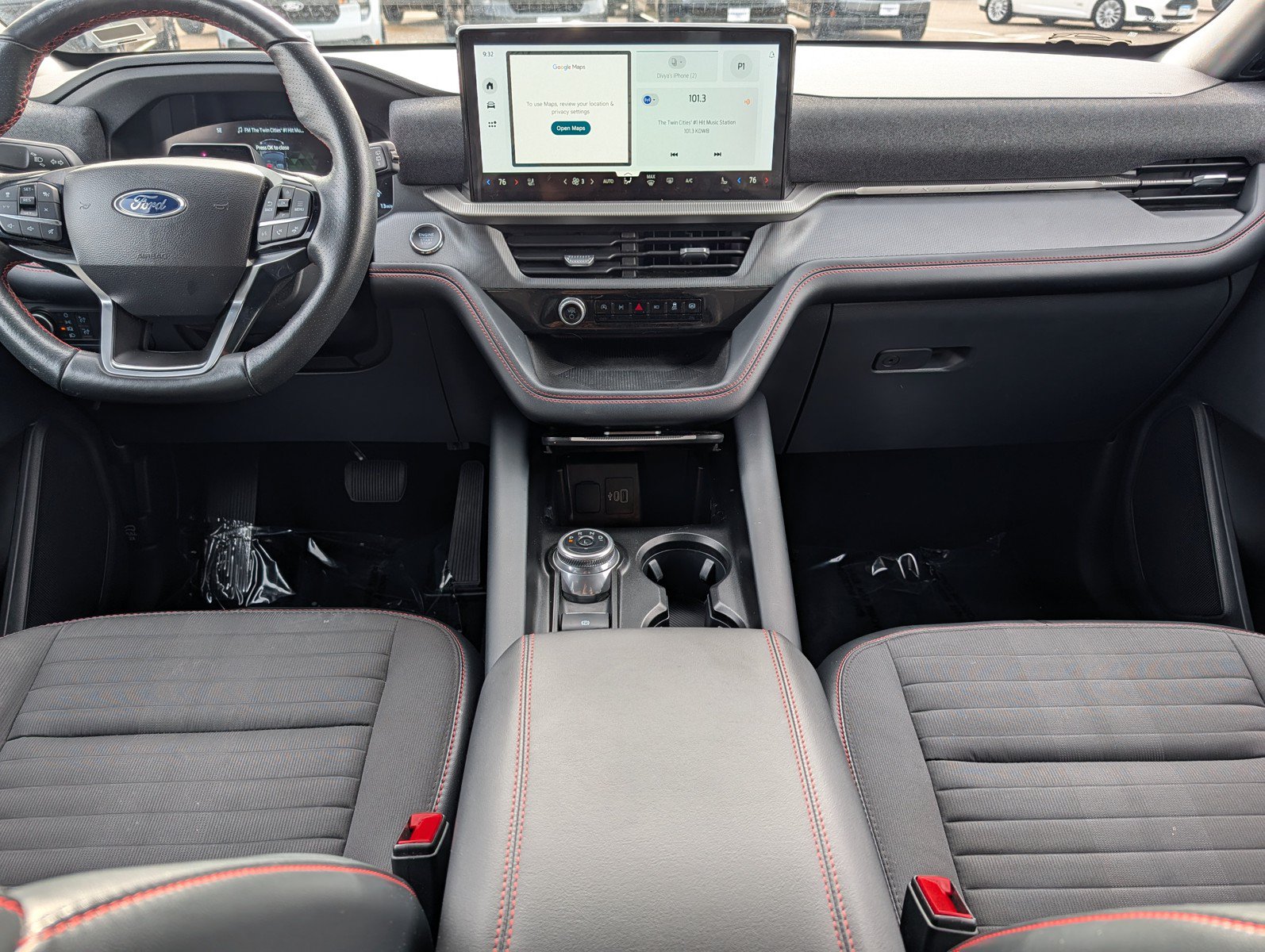 Used 2025 Ford Explorer ST-Line AWD/4WD image 17