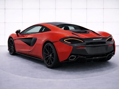 Used 2017 McLaren 570S image 3