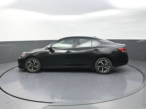 Used 2024 Nissan Sentra SV FWD image 4