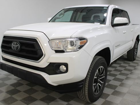 Used 2023 Toyota Tacoma SR image 31