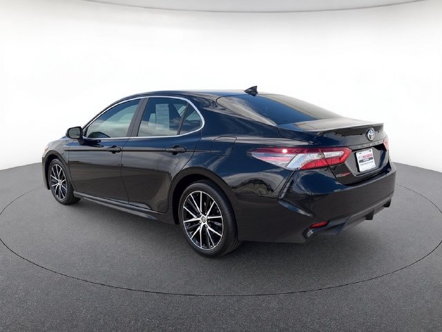 Used 2024 Toyota Camry SE w/ Convenience Package FWD image 4