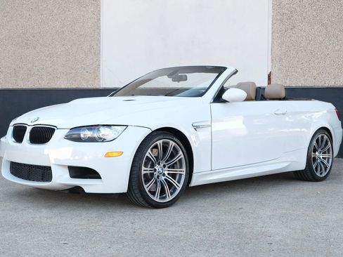 Used 2013 BMW M3 Convertible image 4