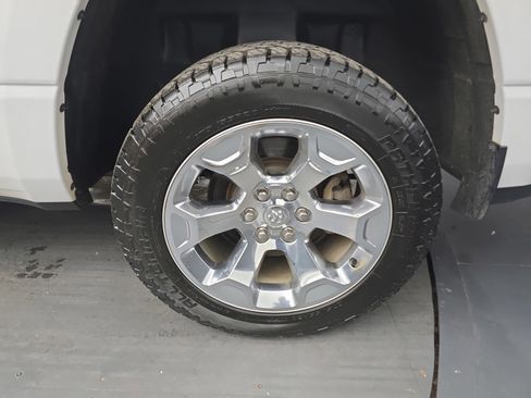 Used 2022 RAM 1500 Big Horn AWD/4WD image 14