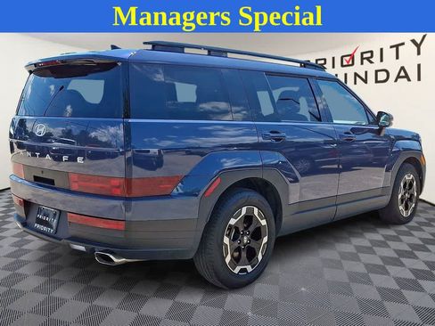 Used 2025 Hyundai Santa Fe SEL FWD image 4