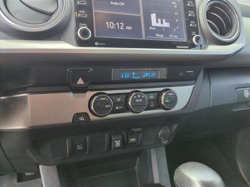 Used 2022 Toyota Tacoma SR5 RWD image 11