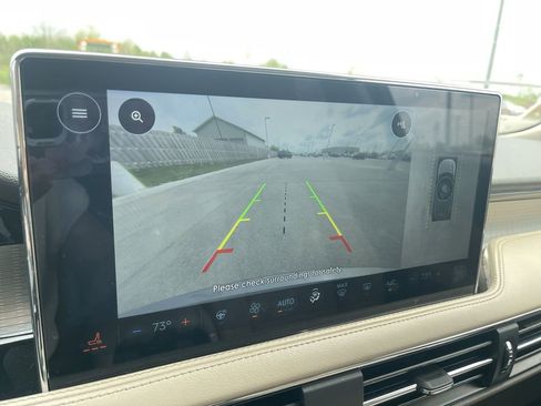 Used 2024 Lincoln Corsair AWD w/ Equipment Group 101A image 18