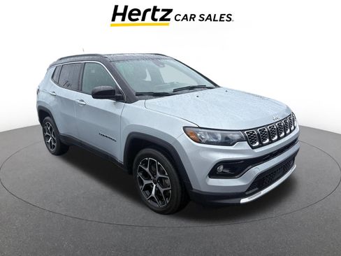 Used 2025 Jeep Compass Limited image 1